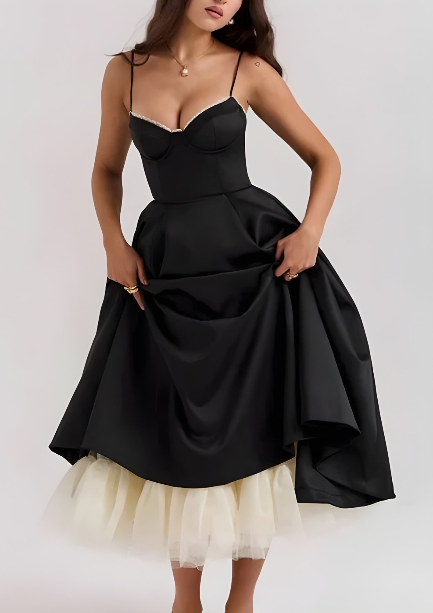 Women’s Long Satin Dress – Flowing Silhouette for Evening Events