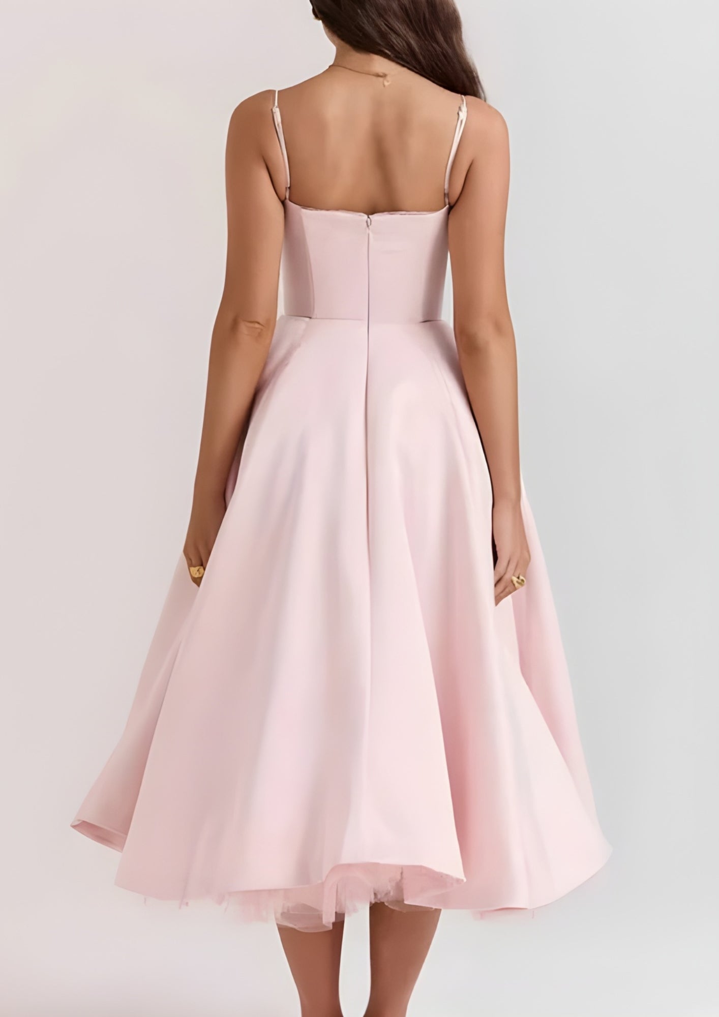 Women’s Long Satin Dress – Flowing Silhouette for Evening Events