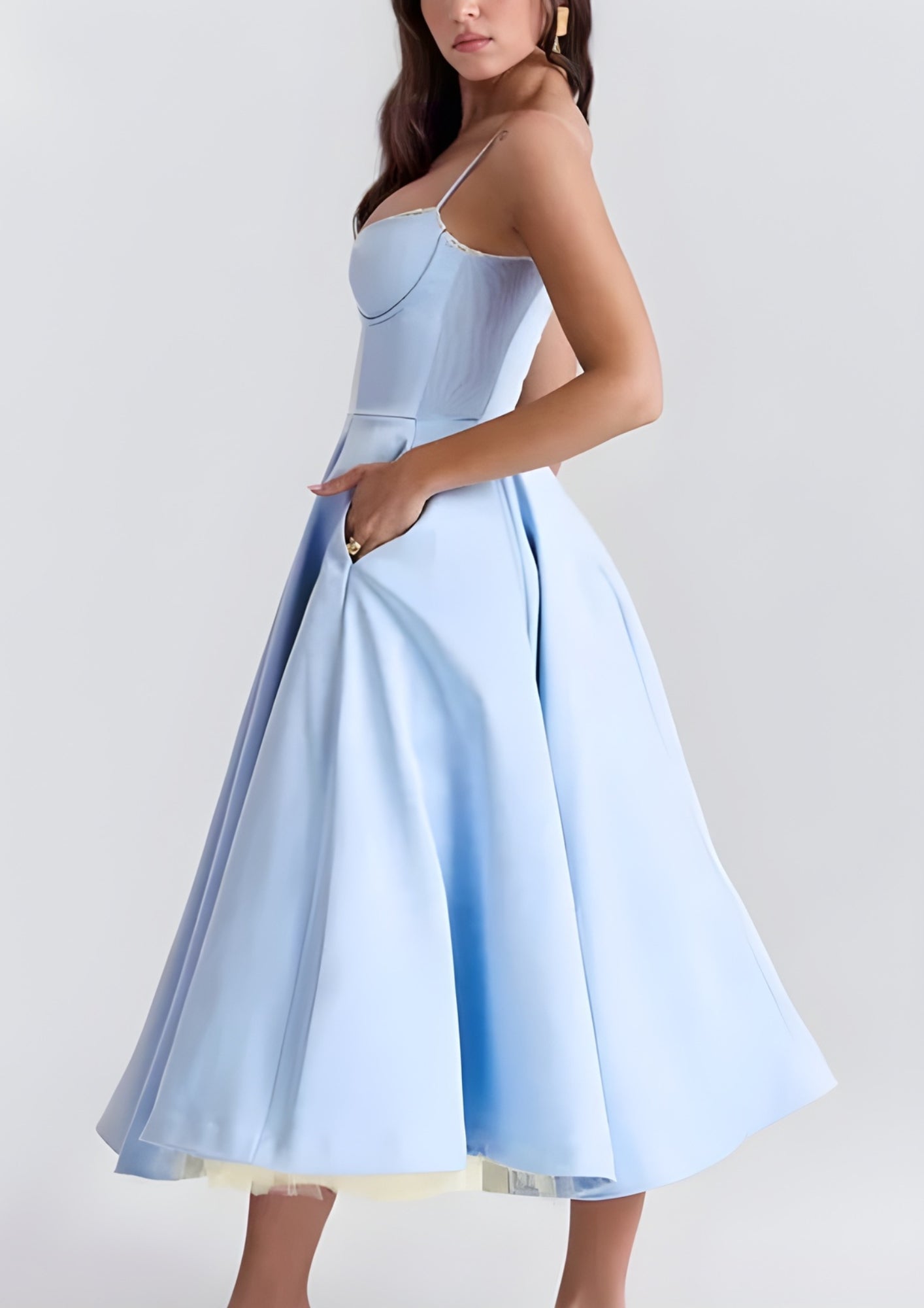 Women’s Long Satin Dress – Flowing Silhouette for Evening Events